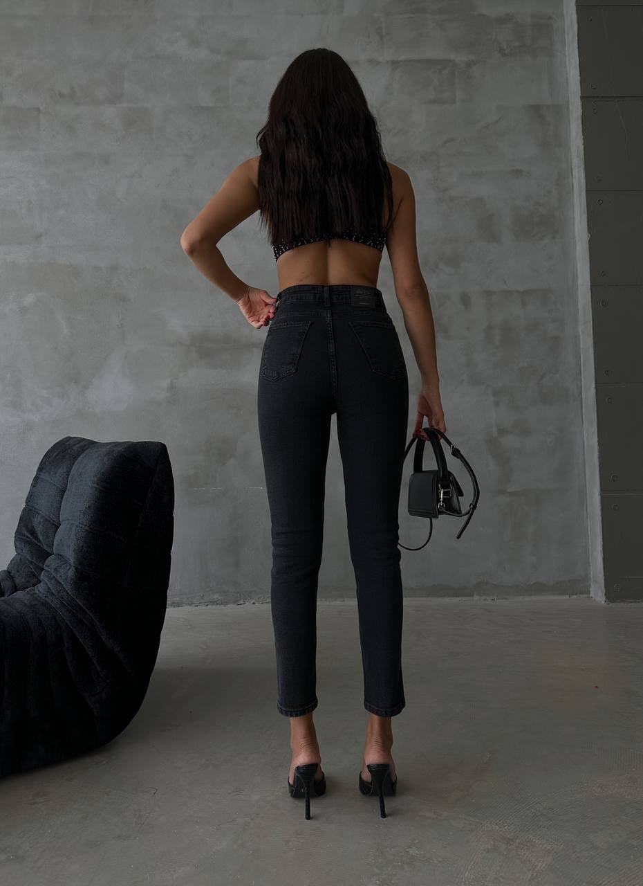 MoM Jeans Black