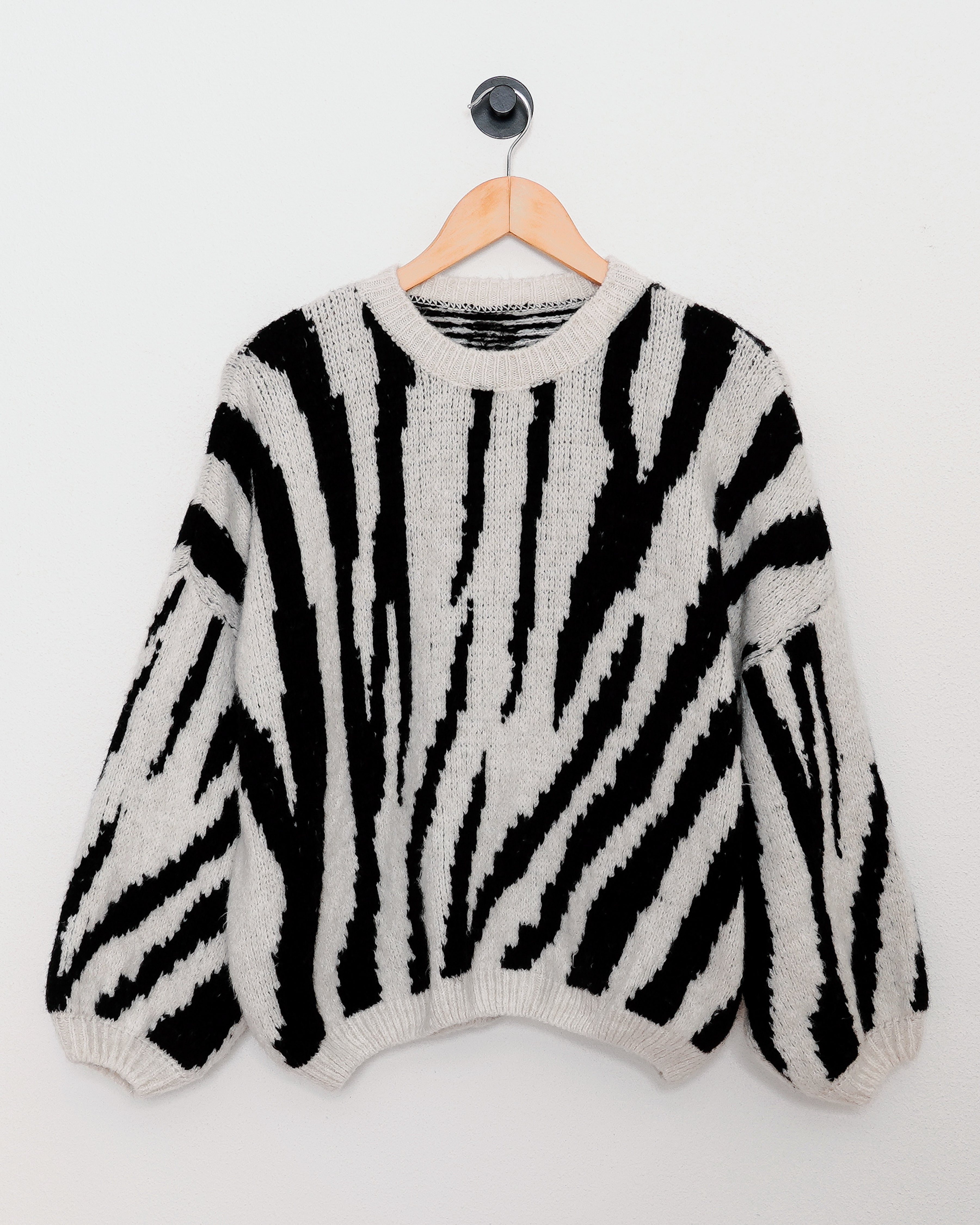 Zebra Pullover